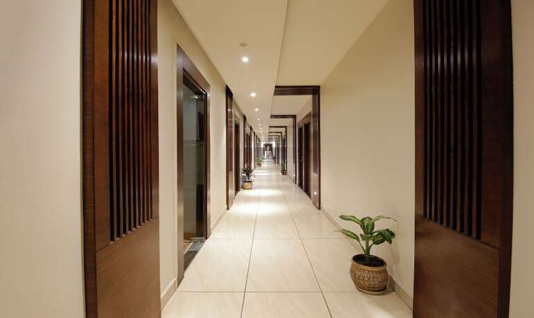 Imagen general del Hotel Treebo Punjabi Nature Residency, Near Faridabad Railway Station. Foto 12