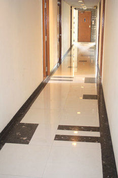 Imagen de la habitación del Hotel Treebo Sahara Shivaji Nagar. Foto 9