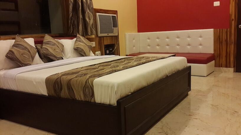 Imagen de la habitación del Hotel Treebo Select Varuna. Foto 10