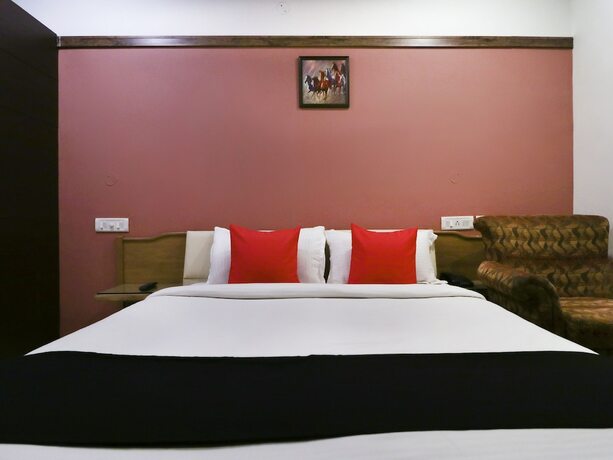 Imagen de la habitación del Hotel Treebo Seven. Foto 10