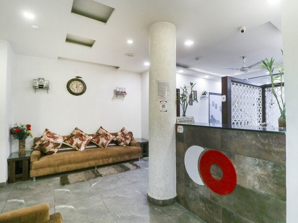 Imagen de los interiores del Hotel Treebo Seven. Foto 19