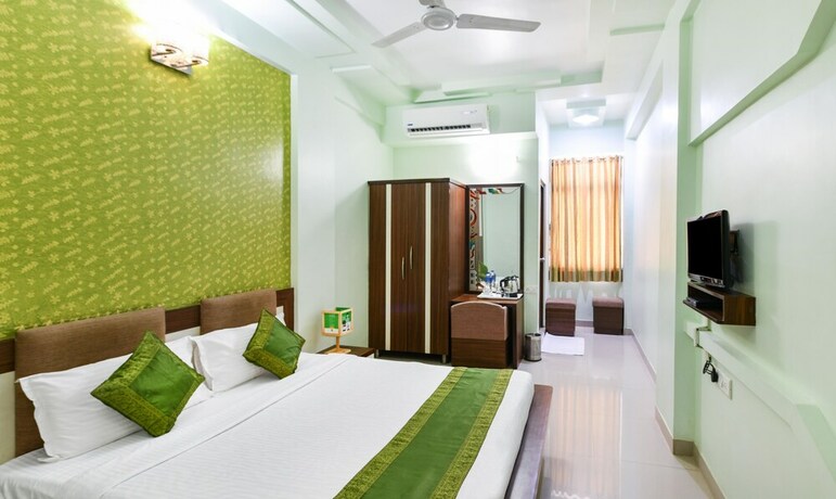 Imagen de la habitación del Hotel Treebo Skylon. Foto 21