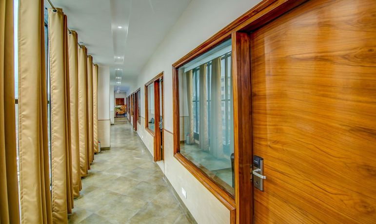 Imagen de los interiores del Hotel Treebo Trend Aditya and Kings. Foto 18