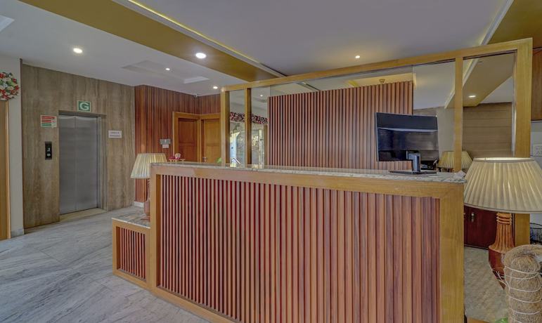 Imagen de los interiores del Hotel Treebo Trend C1 Taj Nirvana. Foto 18