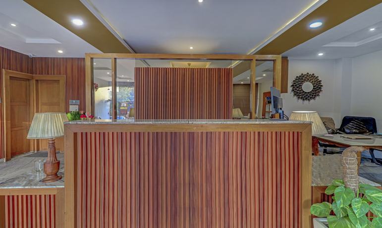 Imagen de los interiores del Hotel Treebo Trend C1 Taj Nirvana. Foto 20