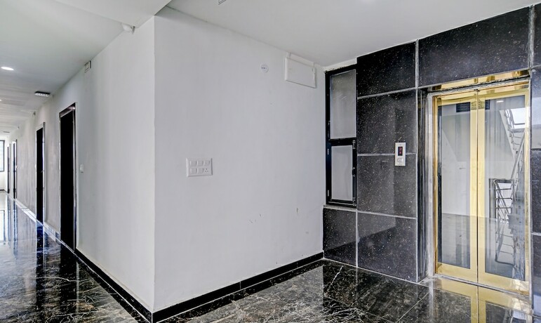 Imagen general del Hotel Treebo Trend Choudhary International. Foto 13