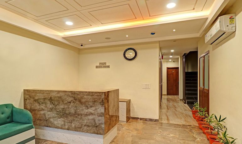 Imagen de los interiores del Hotel Treebo Trend Delmont. Foto 17