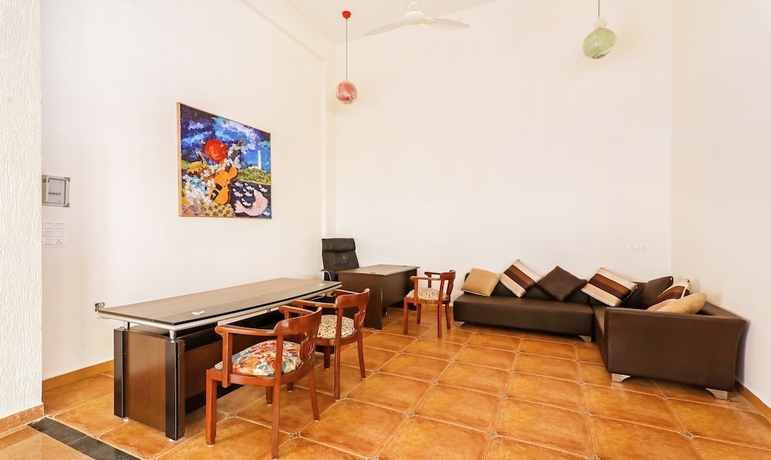 Imagen de los interiores del Hotel Treebo Trend Dona Eliza. Foto 17