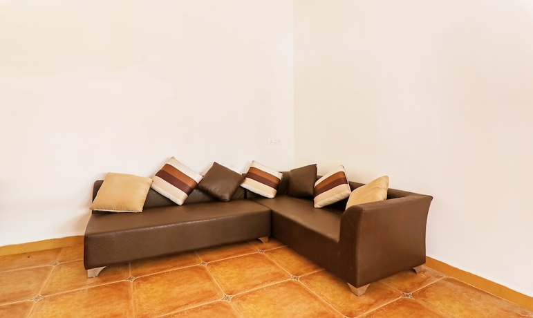 Imagen de los interiores del Hotel Treebo Trend Dona Eliza. Foto 18