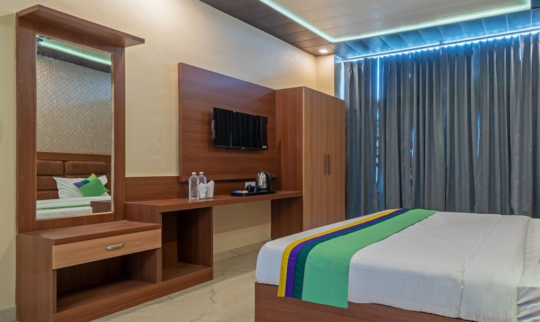 Imagen de la habitación del Hotel Treebo Trend Heaven Grand Ayodhya. Foto 13