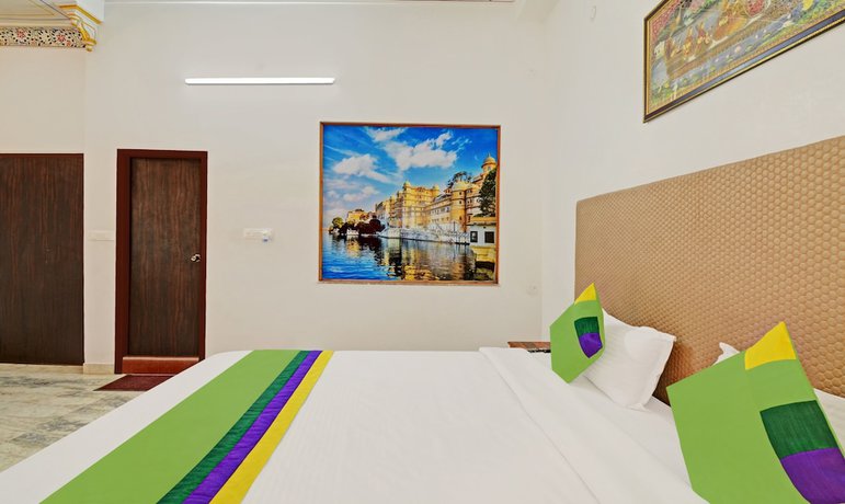 Imagen de la habitación del Hotel Treebo Trend Khakhri Haveli With Mountain View. Foto 2