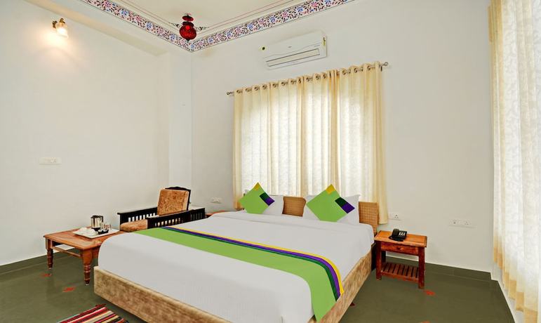 Imagen de la habitación del Hotel Treebo Trend Khakhri Haveli With Mountain View. Foto 3