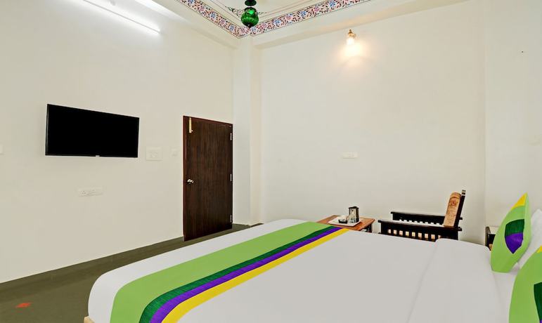 Imagen de la habitación del Hotel Treebo Trend Khakhri Haveli With Mountain View. Foto 11