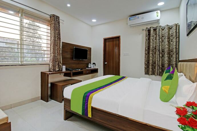 Imagen de la habitación del Hotel Treebo Trend Krishna Regency. Foto 19