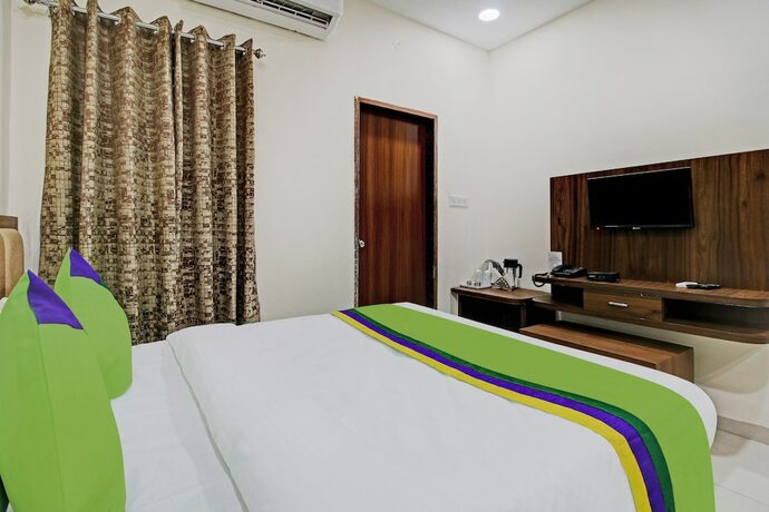 Imagen de la habitación del Hotel Treebo Trend Krishna Regency. Foto 20