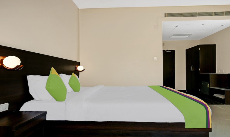 Imagen de la habitación del Hotel Treebo Trend Little Budhha. Foto 11