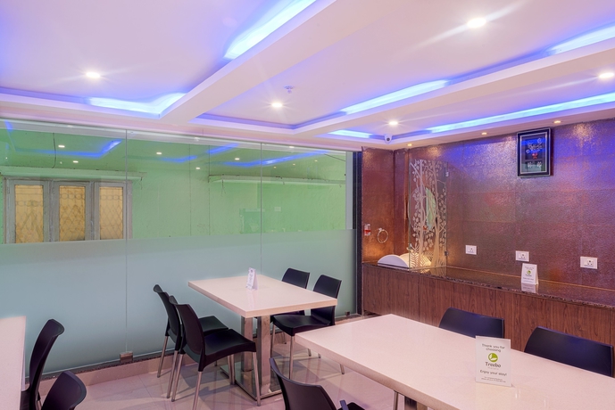 Imagen del bar/restaurante del Hotel Treebo Trend Mvp Grand. Foto 1
