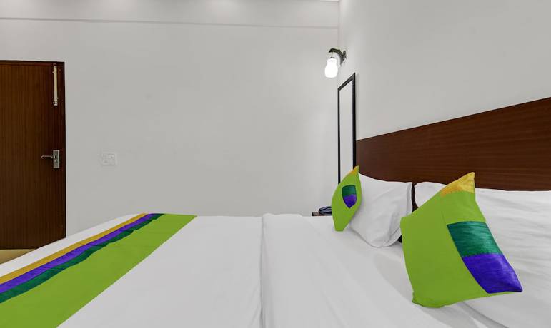 Imagen de la habitación del Hotel Treebo Trend Noida Grand. Foto 14