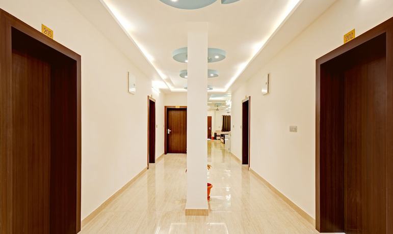 Imagen de los interiores del Hotel Treebo Trend Paras Raj. Foto 15