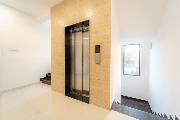 Imagen de los interiores del Hotel Treebo Trend Pure Earth Stay. Foto 15