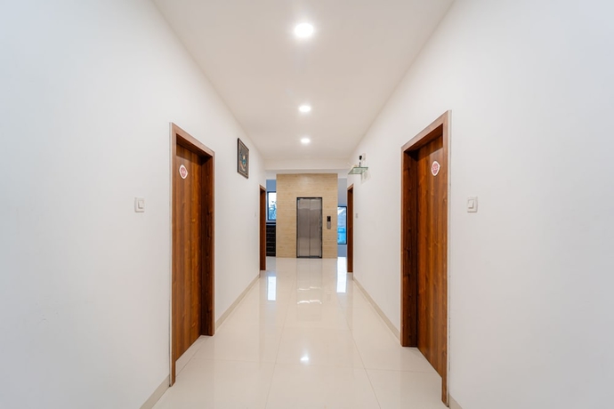 Imagen de los interiores del Hotel Treebo Trend Pure Earth Stay. Foto 16