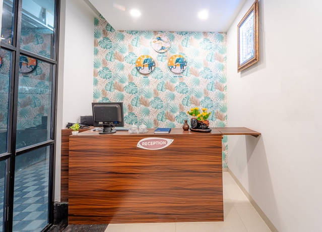 Imagen de los interiores del Hotel Treebo Trend Pure Earth Stay. Foto 18