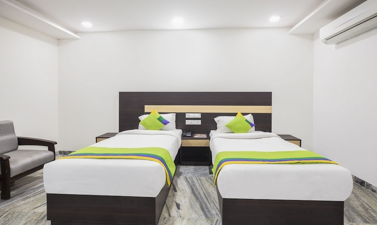 Imagen de la habitación del Hotel Treebo Trend Royal Dizire. Foto 2