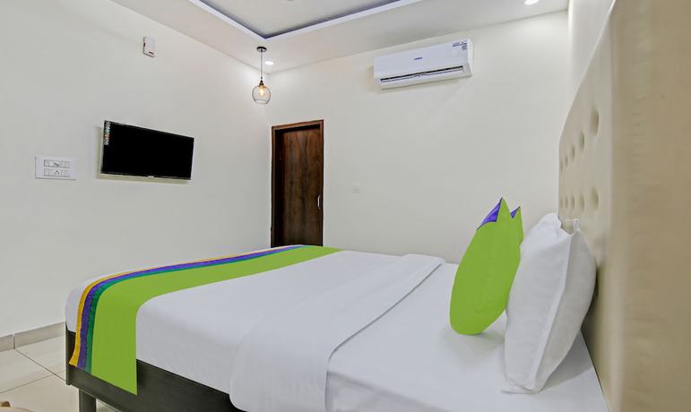 Imagen de la habitación del Hotel Treebo Trend Royal Empire. Foto 2