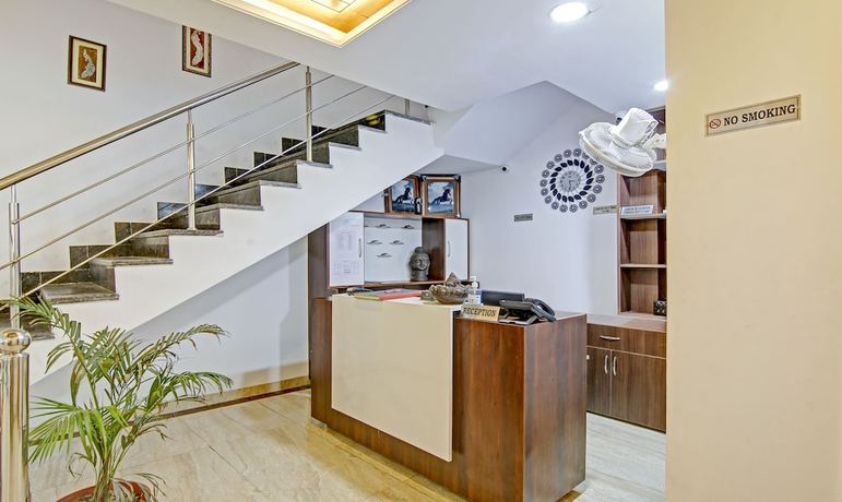 Imagen de los interiores del Hotel Treebo Trend Royal Empire. Foto 16