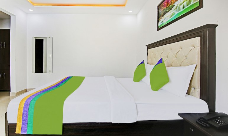 Imagen de la habitación del Hotel Treebo Trend Royal Empire. Foto 12