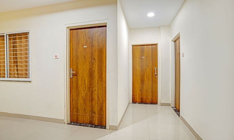 Imagen general del Hotel Treebo Trend Royal Empire Indore. Foto 5