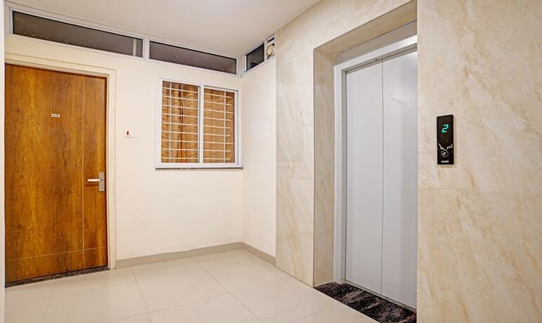 Imagen general del Hotel Treebo Trend Royal Empire Indore. Foto 7