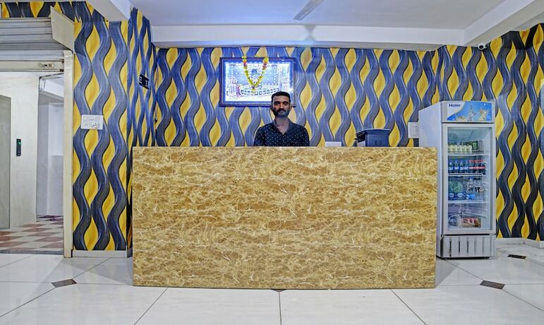 Imagen general del Hotel Treebo Trend Royal Empire Indore. Foto 12