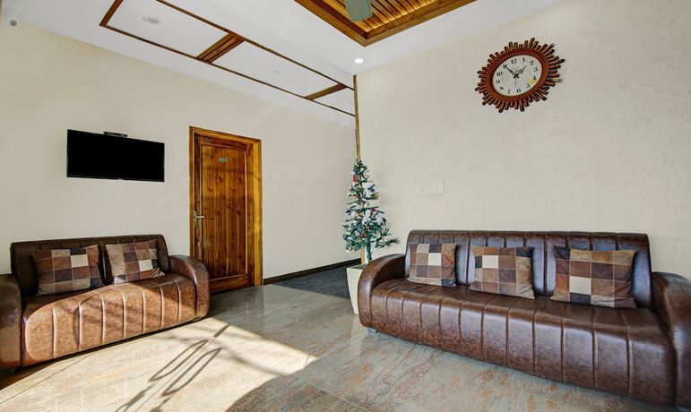 Imagen de los interiores del Hotel Treebo Trend Royal Salute. Foto 17