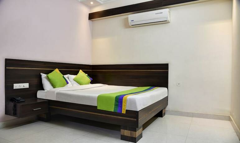 Imagen de la habitación del Hotel Treebo Trend Royal Sun Palace. Foto 18