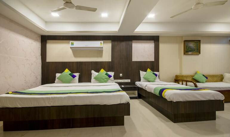 Imagen de la habitación del Hotel Treebo Trend Shree Krishna Palace. Foto 15