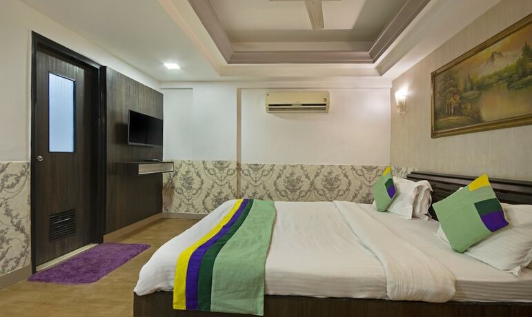 Imagen de la habitación del Hotel Treebo Trend Shree Krishna Palace. Foto 19