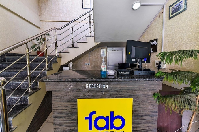 Imagen de los interiores del Hotel Treebo Trend Surya Residency. Foto 16
