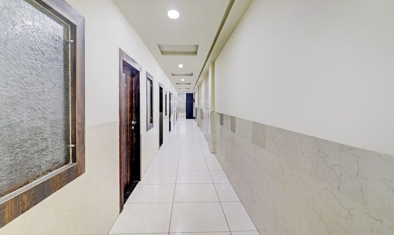 Imagen de los interiores del Hotel Treebo Trend Taj Dream. Foto 15