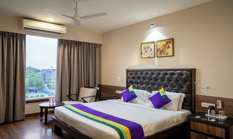 Imagen de la habitación del Hotel Treebo Tryst Baramasi by Jai Club Prime. Foto 15