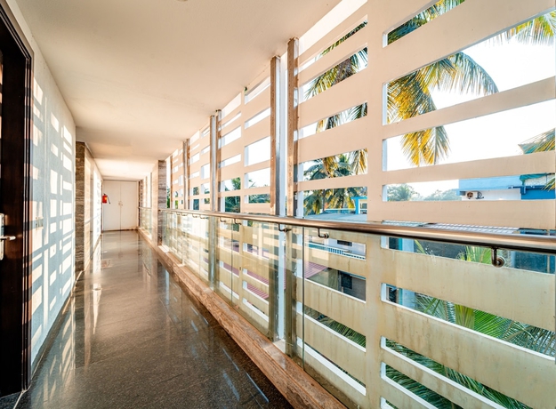 Imagen de los interiores del Hotel Treebo Tryst Rester Select Kings Court. Foto 11