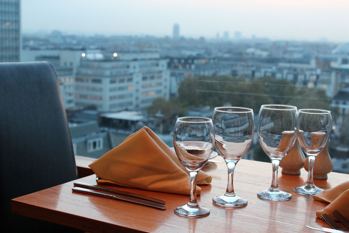 Imagen de los interiores del Hotel Treehouse Hotel London. Foto 11