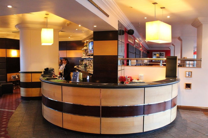 Imagen del bar/restaurante del Hotel Treehouse Hotel London. Foto 3