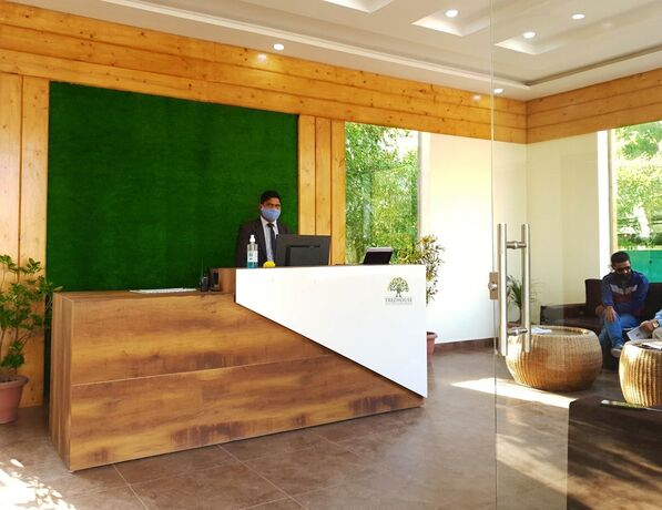 Imagen general del Hotel Treehouse M Grand Resort and Spa Corbett. Foto 3