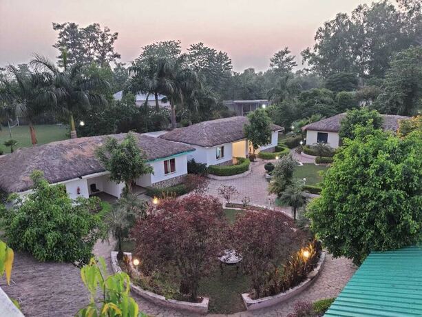 Imagen general del Hotel Treehouse M Grand Resort and Spa Corbett. Foto 10