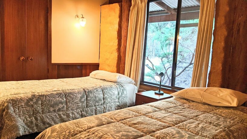 Imagen general del Hotel Treenbrook Cottages. Foto 3