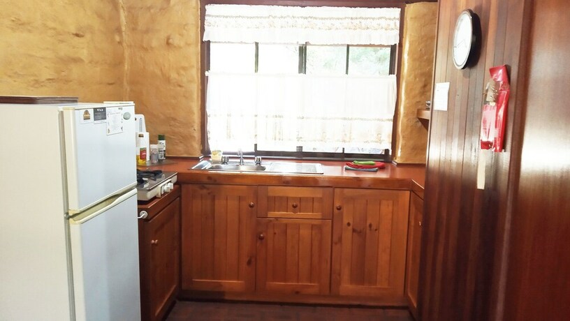 Imagen de la habitación del Hotel Treenbrook Cottages. Foto 33