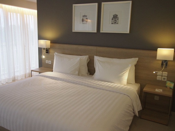 Imagen de la habitación del Hotel Treepark Karawang. Foto 13