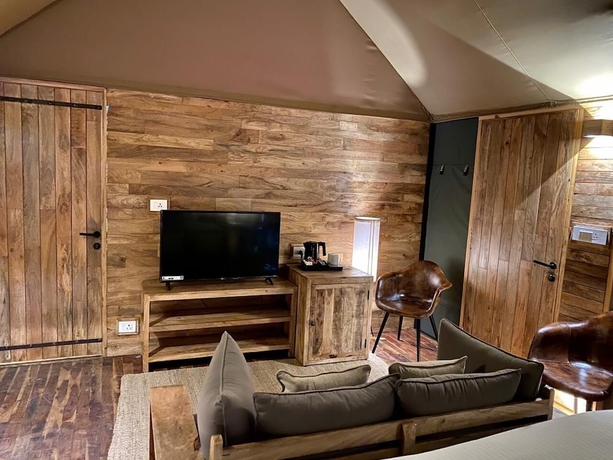 Imagen de la habitación del Hotel Trees and Tigers. Foto 11