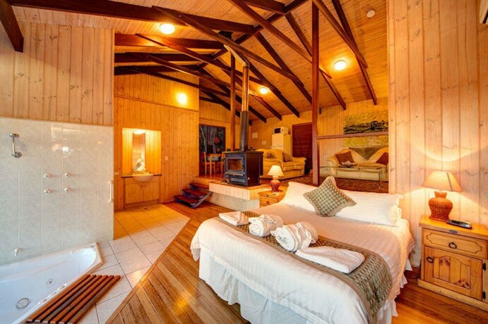 Imagen de la habitación del Hotel Treetops Seaview Montville. Foto 20